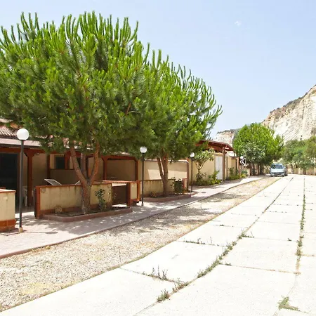 Πάρκο διακοπών Eraclea Minoa Village 3*