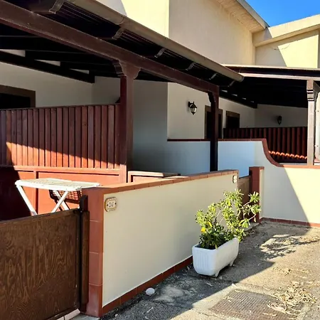 Eraclea Minoa Village