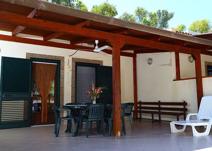 Eraclea Minoa Village Монталлегро