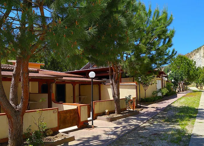 Eraclea Minoa Village 3*
